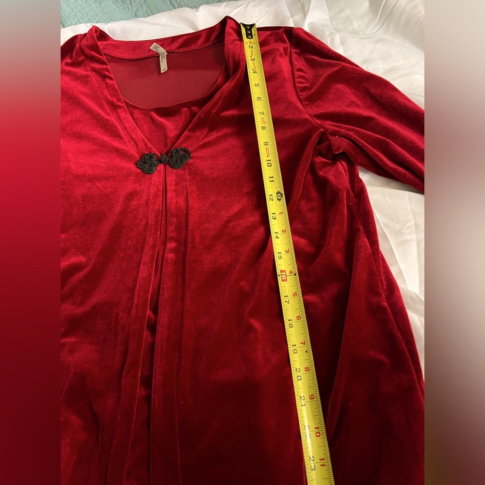Red velvet, teen white stag, large attached shirt, and jacket size large